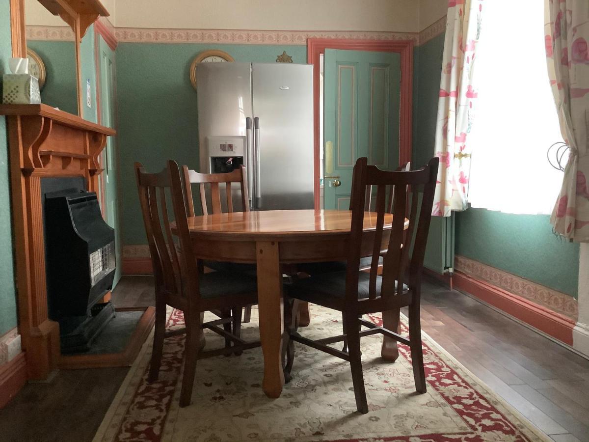 Holiday home House 6min Drive To Stadium Of Light