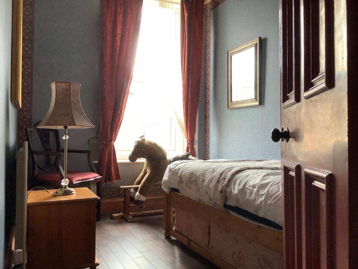 Holiday home House 6min Drive To Stadium Of Light *